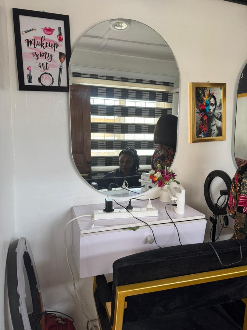 Artisan Gallery Image